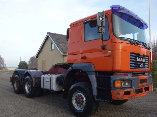 MAN 26.414 TREKKER 6X6 STEELSPRINGS - Tracteur routier: photos 1 MAN 26.414 TREKKER 6X6 STEELSPRINGS - Tracteur routier: photos 1