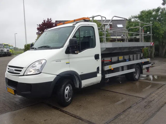Iveco Daily 40C15 SKY WORKER PLATFORM 8 METER - Véhicule utilitaire: photos 2 Iveco Daily 40C15 SKY WORKER PLATFORM 8 METER - Véhicule utilitaire: photos 2