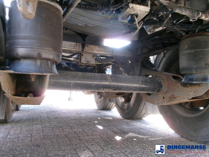 Crédit-bail Clayton Bitumen tank inox 33 m3 / 1 comp + ADR Clayton Bitumen tank inox 33 m3 / 1 comp + ADR: photos 12 Crédit-bail Clayton Bitumen tank inox 33 m3 / 1 comp + ADR Clayton Bitumen tank inox 33 m3 / 1 comp + ADR: photos 12