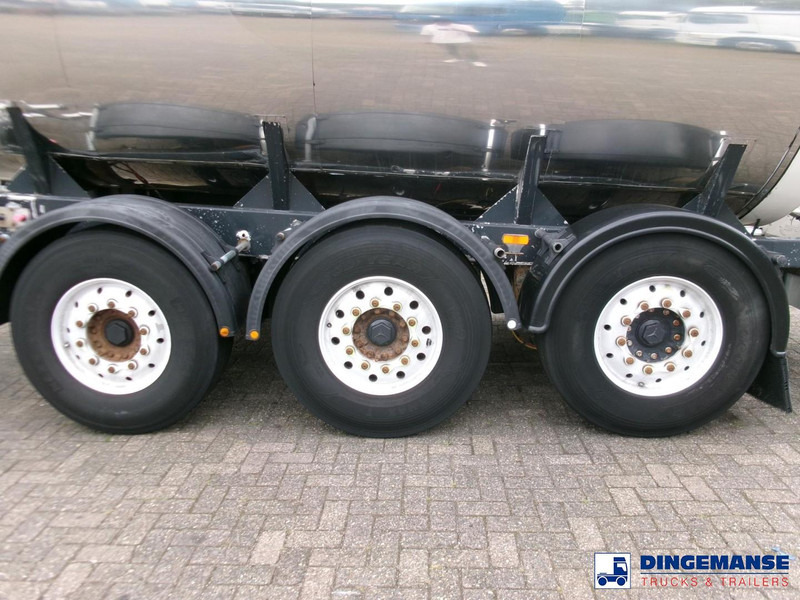 Clayton Food tank inox 30 m3 / 1 comp - Semi-remorque citerne: photos 5 Clayton Food tank inox 30 m3 / 1 comp - Semi-remorque citerne: photos 5