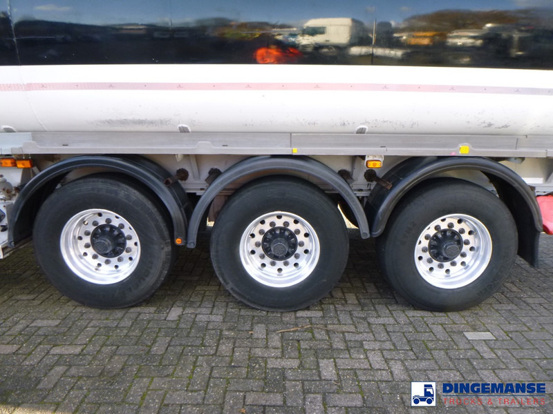 Crane Fruehauf Fuel tank alu 40.4 m3 / 6 comp - Semi-remorque citerne: photos 5 Crane Fruehauf Fuel tank alu 40.4 m3 / 6 comp - Semi-remorque citerne: photos 5