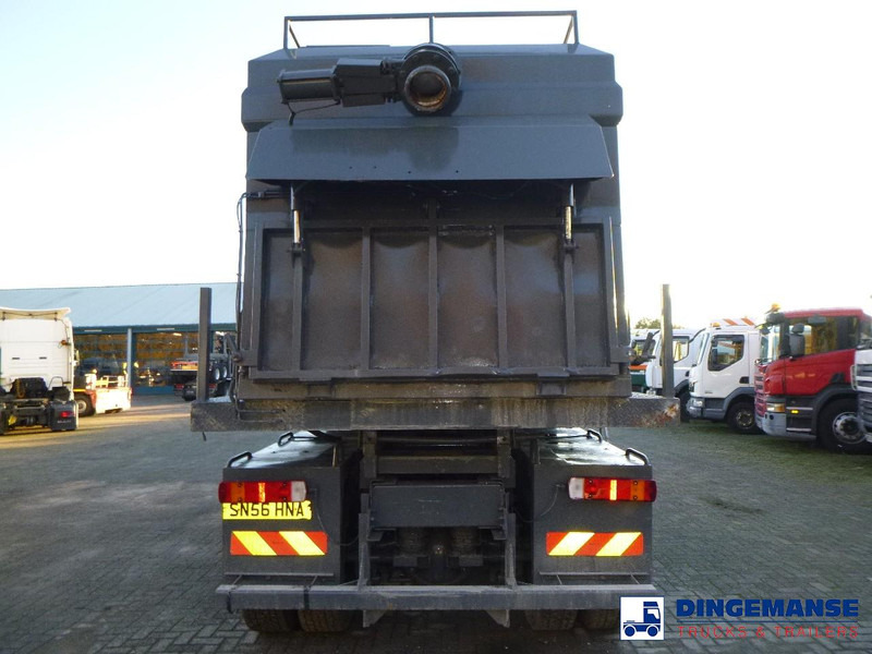 DAF CF 75.250 6x4 RHD vacuum tank / saugbagger - Camion hydrocureur: photos 5 DAF CF 75.250 6x4 RHD vacuum tank / saugbagger - Camion hydrocureur: photos 5