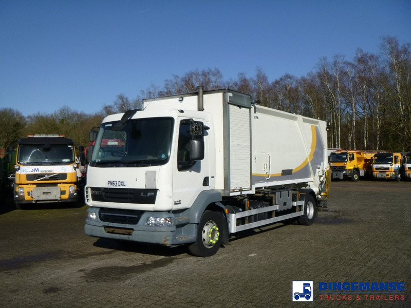DAF LF 55.220 4X2 RHD Farid refuse truck - Benne à ordures ménagères: photos 1 DAF LF 55.220 4X2 RHD Farid refuse truck - Benne à ordures ménagères: photos 1