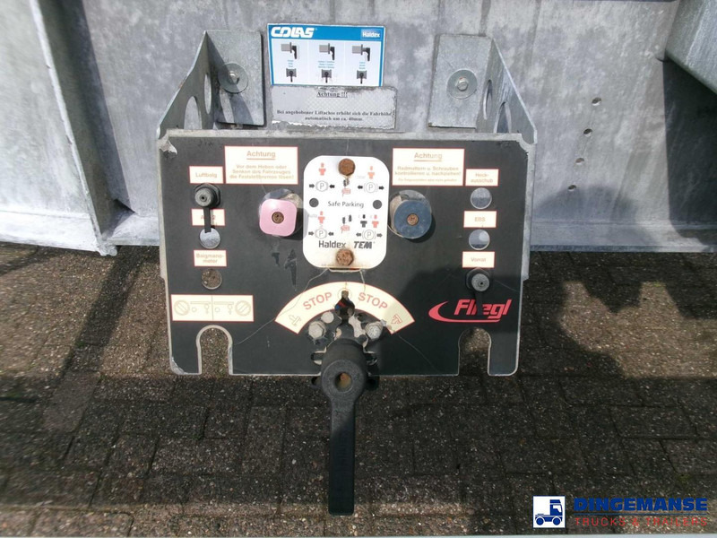 Crédit-bail Fliegl 3-axle container trailer 45 ft Fliegl 3-axle container trailer 45 ft: photos 14 Crédit-bail Fliegl 3-axle container trailer 45 ft Fliegl 3-axle container trailer 45 ft: photos 14