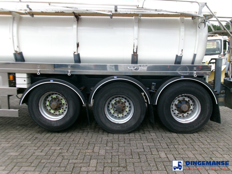 Fruehauf Chemical ACID Rubber tank steel 22.5 m3 / 1 comp - Semi-remorque citerne: photos 5 Fruehauf Chemical ACID Rubber tank steel 22.5 m3 / 1 comp - Semi-remorque citerne: photos 5