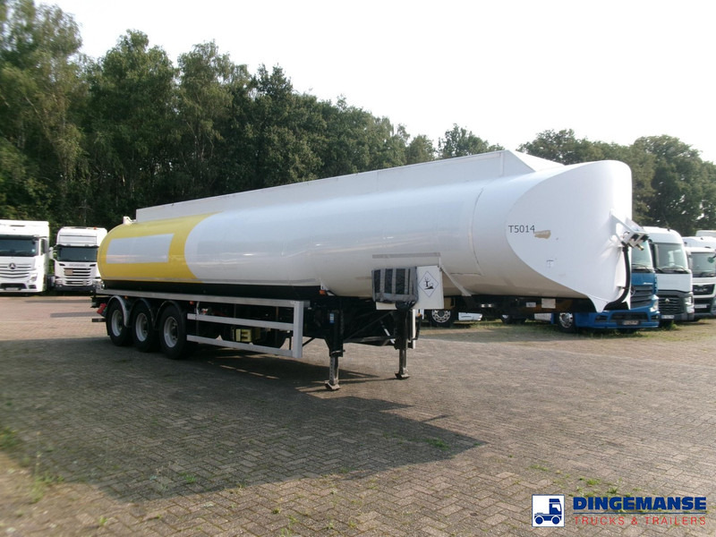 Lakeland Fuel tank alu 43 m3 / 6 comp - Semi-remorque citerne: photos 2 Lakeland Fuel tank alu 43 m3 / 6 comp - Semi-remorque citerne: photos 2