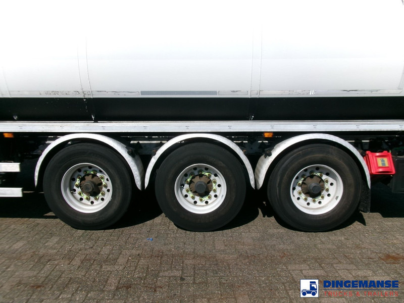 Lakeland Fuel tank alu 43 m3 / 6 comp - Semi-remorque citerne: photos 5 Lakeland Fuel tank alu 43 m3 / 6 comp - Semi-remorque citerne: photos 5
