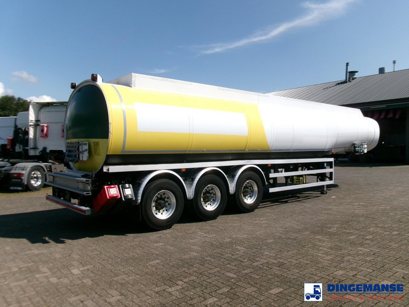 Lakeland Fuel tank alu 43 m3 / 6 comp - Semi-remorque citerne: photos 3 Lakeland Fuel tank alu 43 m3 / 6 comp - Semi-remorque citerne: photos 3