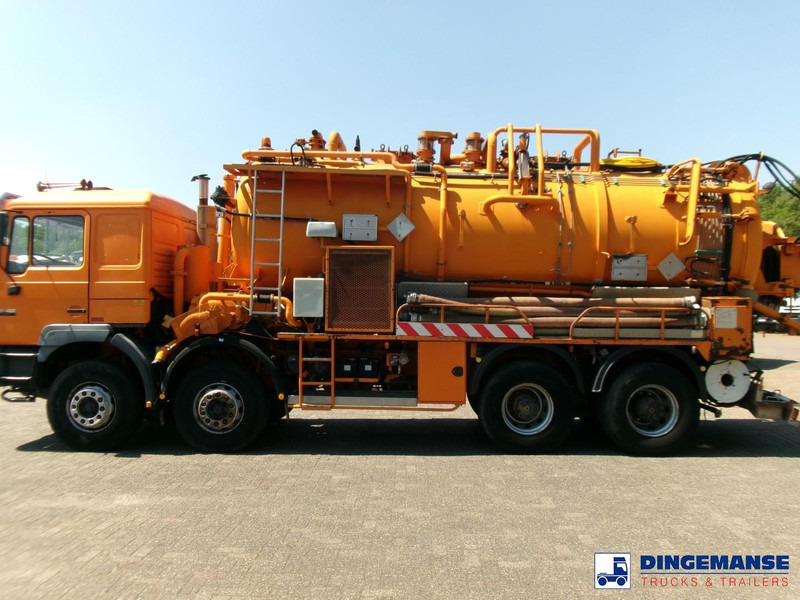 MAN 41.463 8x4 Euro 2 vacuum tank ADR 15 m3 / 2 comp - Camion hydrocureur: photos 5 MAN 41.463 8x4 Euro 2 vacuum tank ADR 15 m3 / 2 comp - Camion hydrocureur: photos 5