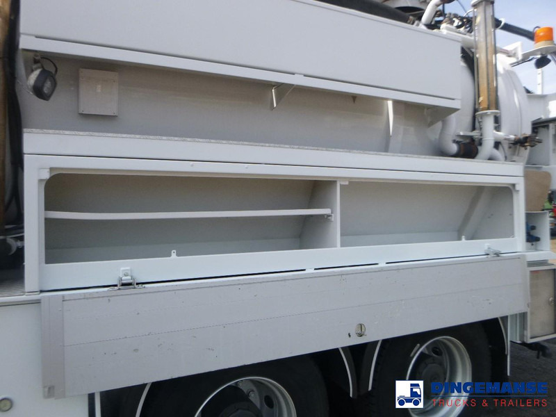 Camion hydrocureur Mercedes-Benz Actros 3241 8x4 RHD Huwer vacuum tank / hydrocureur 15 m3: photos 11