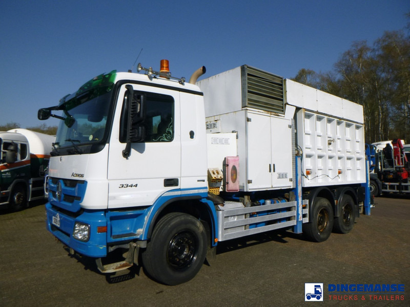Mercedes-Benz Actros 3344 6x4 Saugbagger / vacuum excavator - Camion hydrocureur: photos 1 Mercedes-Benz Actros 3344 6x4 Saugbagger / vacuum excavator - Camion hydrocureur: photos 1