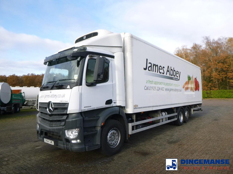 Mercedes-Benz Antos 2533 RHD 6x2 Thermoking T1000R frigo - Camion frigorifique: photos 1 Mercedes-Benz Antos 2533 RHD 6x2 Thermoking T1000R frigo - Camion frigorifique: photos 1