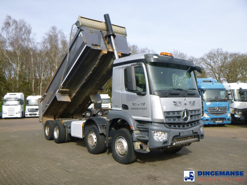 Mercedes-Benz Arocs 3246 8x4 RHD tipper - Camion benne: photos 2 Mercedes-Benz Arocs 3246 8x4 RHD tipper - Camion benne: photos 2