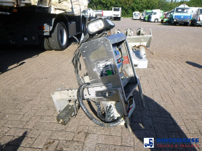 Mouvex Fuel tank equipment (hydraulic pump / counter / discharge valves) - Préparation du carburant: photos 1 Mouvex Fuel tank equipment (hydraulic pump / counter / discharge valves) - Préparation du carburant: photos 1