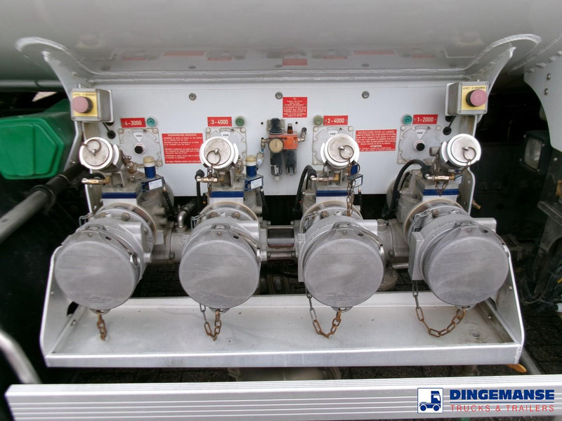 Renault Premium 270 4x2 fuel tank 13.8 m3 / 4 comp - Camion citerne: photos 5 Renault Premium 270 4x2 fuel tank 13.8 m3 / 4 comp - Camion citerne: photos 5