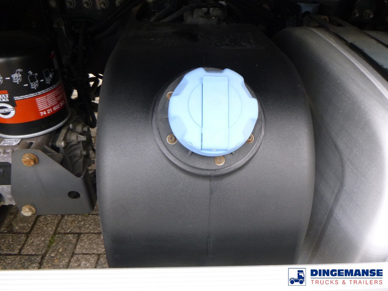 Renault Premium 270 dxi 4x2 fuel tank 13.7 m3 / 4 comp - Camion citerne: photos 5 Renault Premium 270 dxi 4x2 fuel tank 13.7 m3 / 4 comp - Camion citerne: photos 5