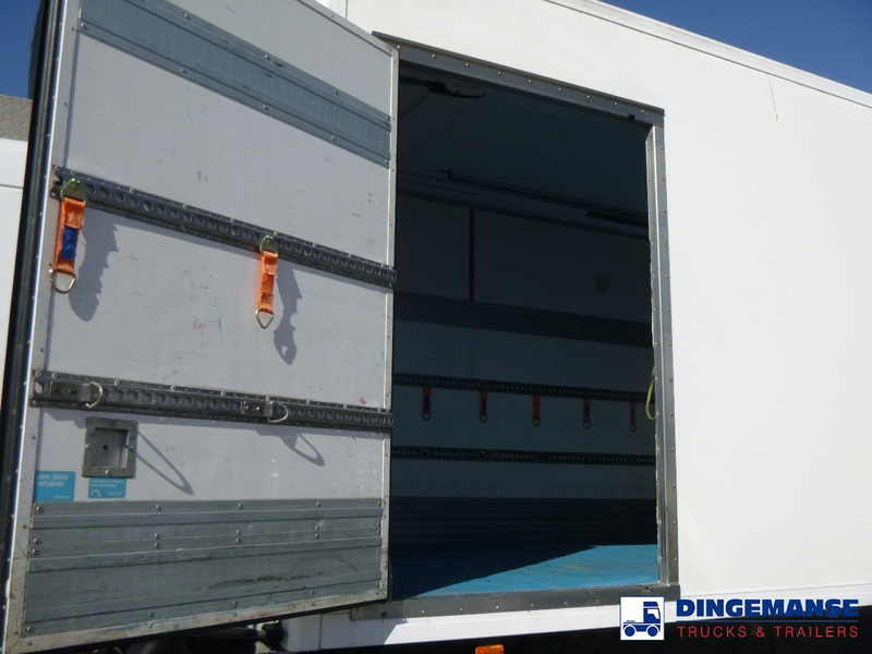 Crédit-bail Renault Premium 370 dxi 6x2 RHD Carrier Supra 950 MT frigo Renault Premium 370 dxi 6x2 RHD Carrier Supra 950 MT frigo: photos 15