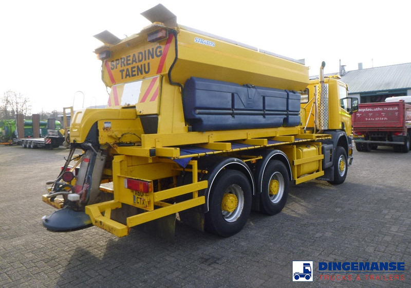 Scania P114-340 CB 6X6 RHD gritter / snow plough - Engin de déneigement: photos 4 Scania P114-340 CB 6X6 RHD gritter / snow plough - Engin de déneigement: photos 4