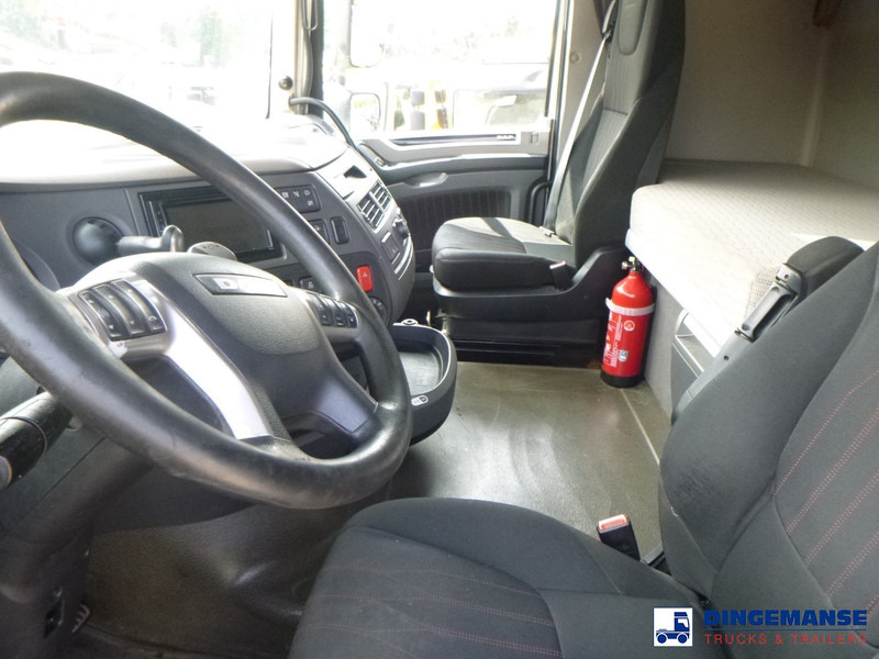 Tracteur routier DAF XF 530 6x2 Euro 6: photos 13