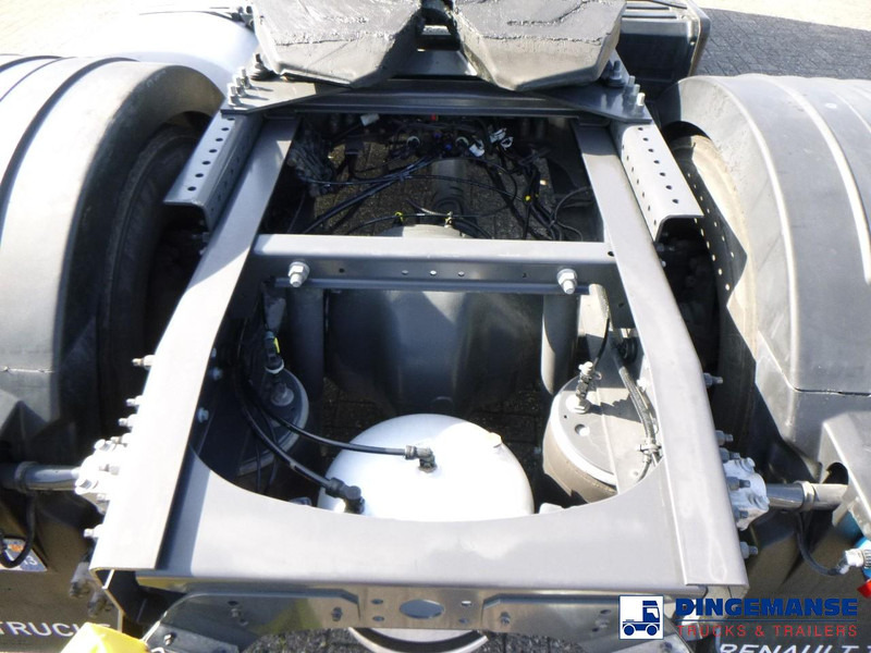 Renault T 460 4x2 Euro 6 + PTO + ADR - Tracteur routier: photos 5 Renault T 460 4x2 Euro 6 + PTO + ADR - Tracteur routier: photos 5