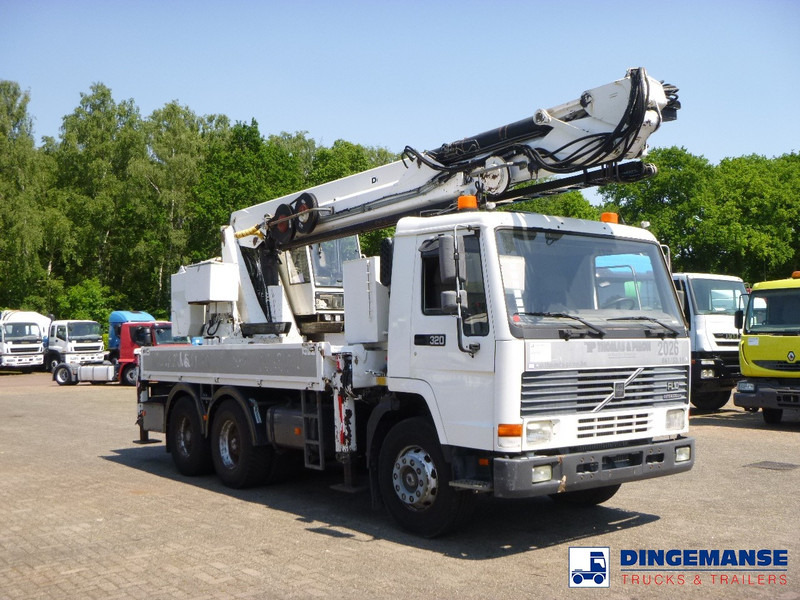 Volvo FL10 6x4 + Palfinger PK680TK - Camion grue: photos 2 Volvo FL10 6x4 + Palfinger PK680TK - Camion grue: photos 2