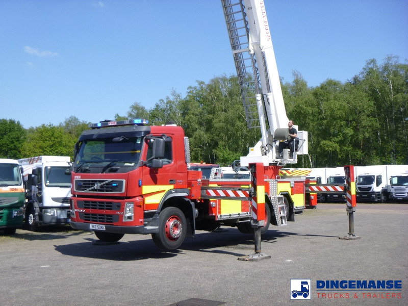 Crédit-bail Volvo FM9 340 6x2 RHD Vema 333 TFL fire truck Volvo FM9 340 6x2 RHD Vema 333 TFL fire truck: photos 12