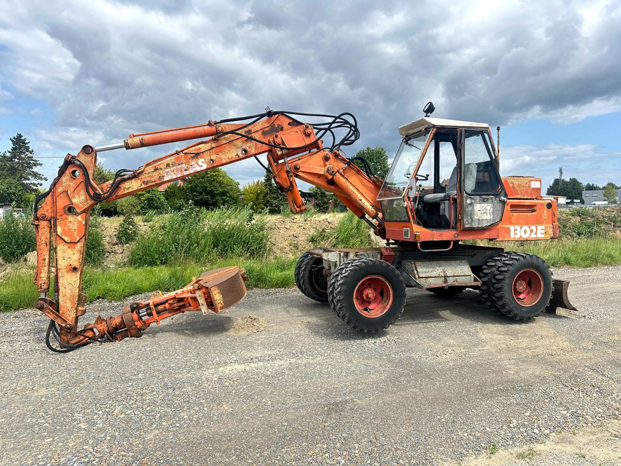 Atlas MOBILBAGGER 1302 E - Pelle sur pneus: photos 4 Atlas MOBILBAGGER 1302 E - Pelle sur pneus: photos 4