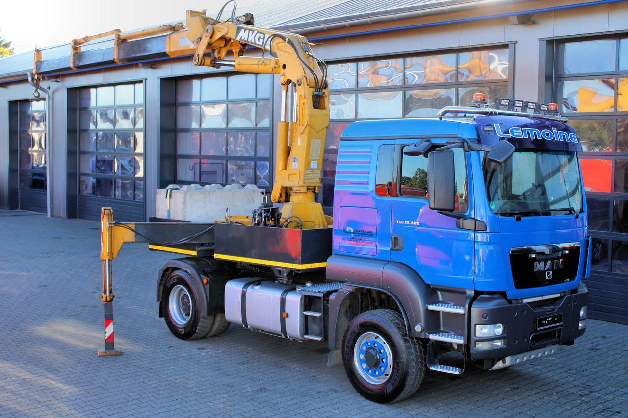 MAN TGS 18.480 4x4 BLS SZM+Pritsche MKG HLK 340 Kran - Camion plateau, Camion grue: photos 1 MAN TGS 18.480 4x4 BLS SZM+Pritsche MKG HLK 340 Kran - Camion plateau, Camion grue: photos 1