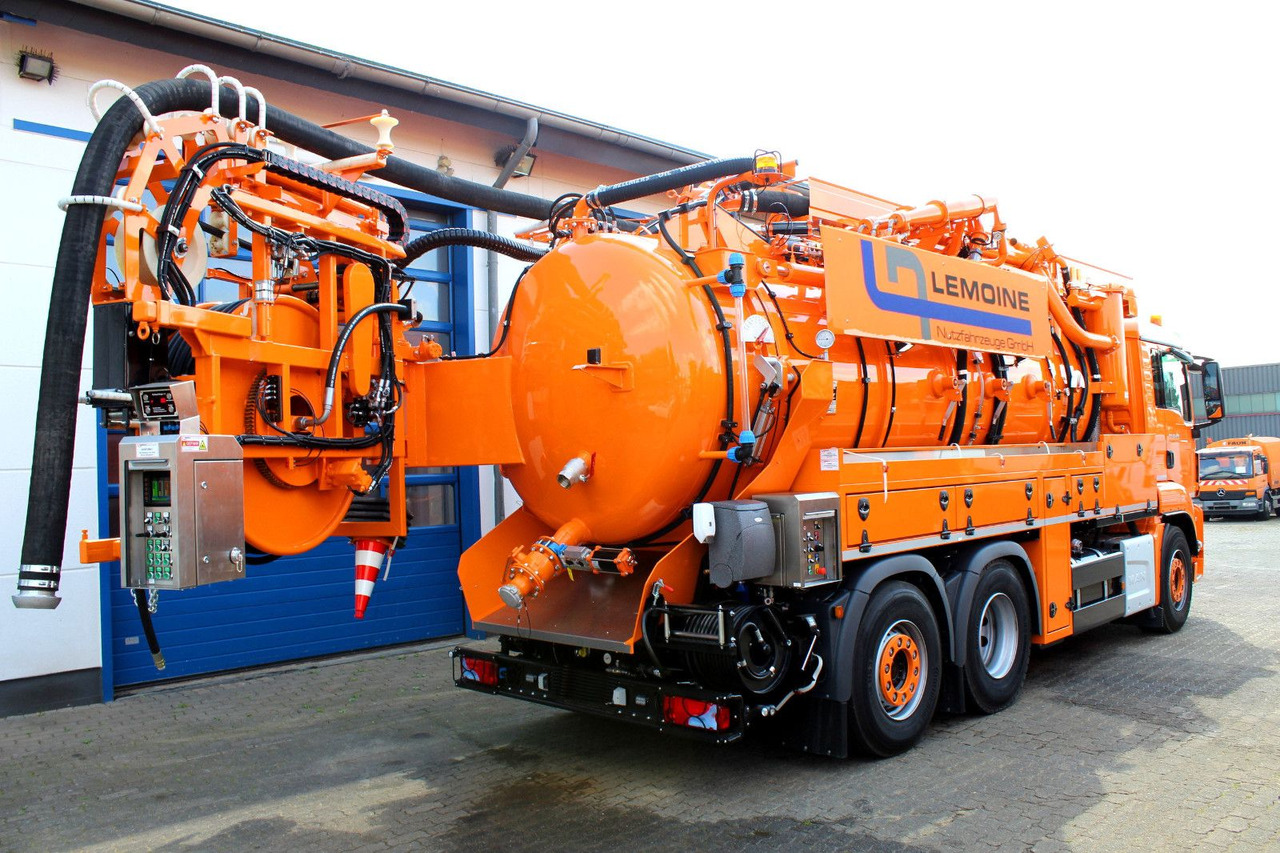 MAN TGS 28.440 6x2 Kroll 14m³ Wasserrückgewinner-HD - Camion hydrocureur: photos 3 MAN TGS 28.440 6x2 Kroll 14m³ Wasserrückgewinner-HD - Camion hydrocureur: photos 3