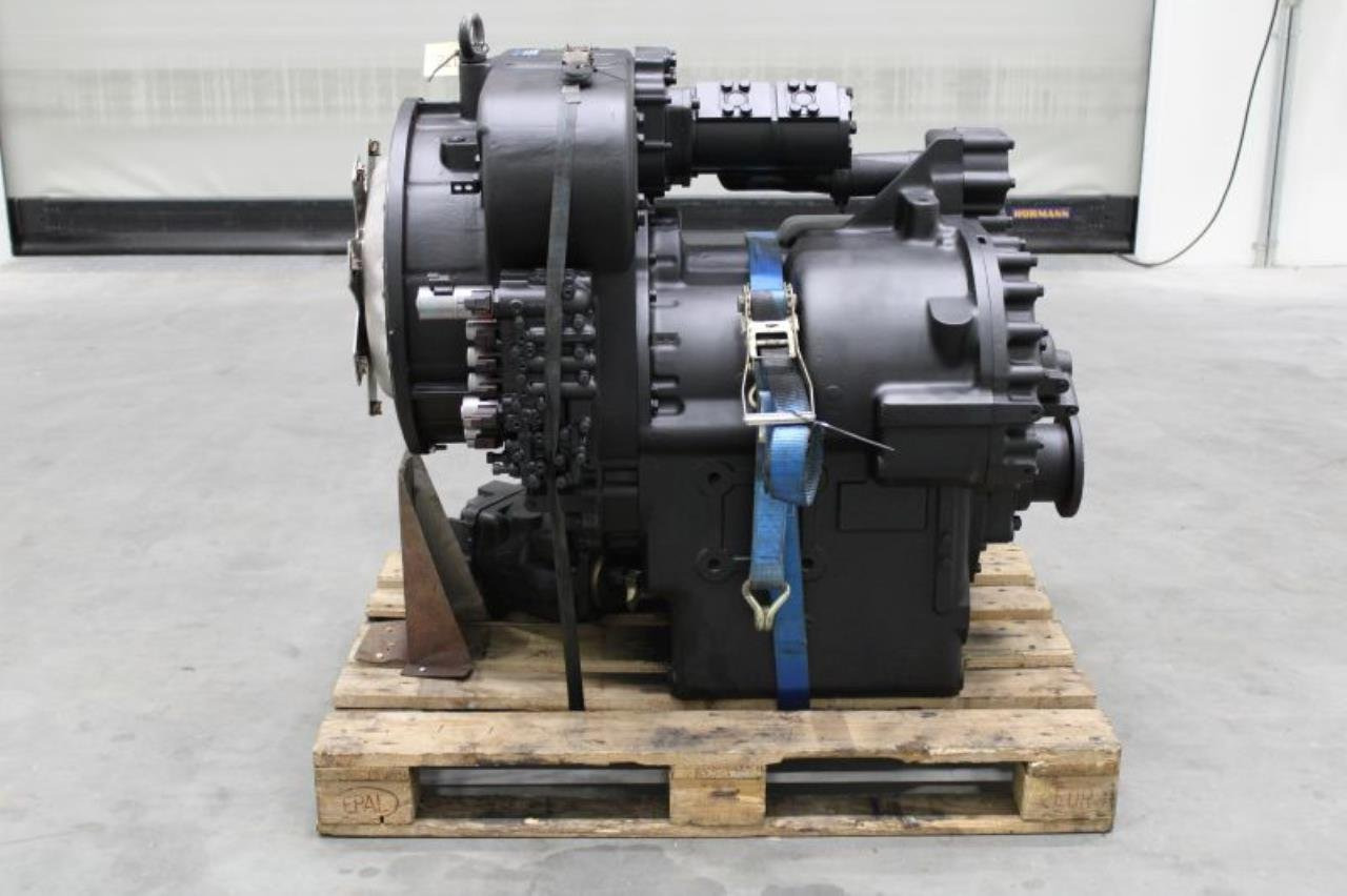 Dana 15.7TE 32418-81 - Transmission pour Matériel de manutention: photos 2 Dana 15.7TE 32418-81 - Transmission pour Matériel de manutention: photos 2