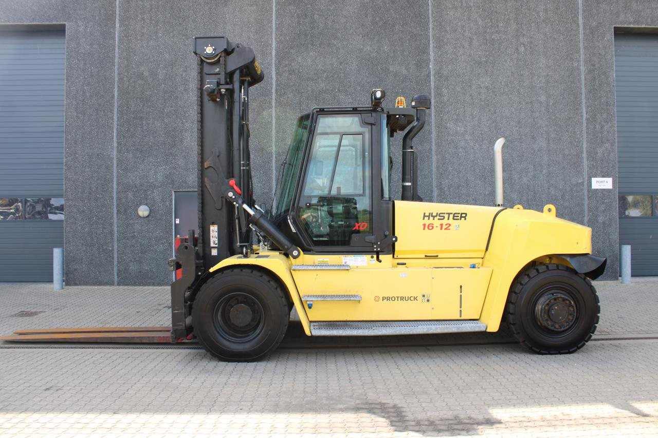 Hyster H16.00XD-12 - Chariot élévateur diesel: photos 1 Hyster H16.00XD-12 - Chariot élévateur diesel: photos 1
