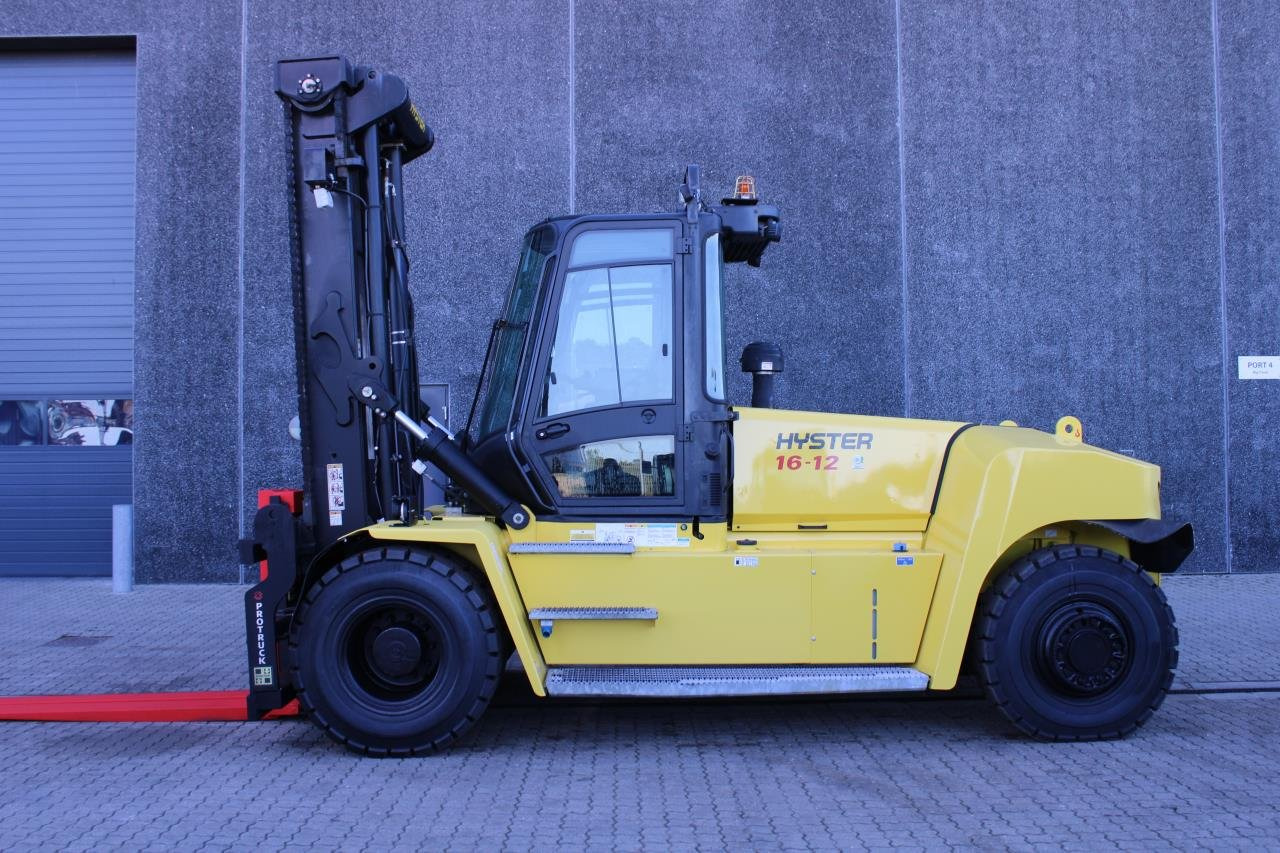 Hyster H16.00XM-12 - Chariot élévateur diesel: photos 1 Hyster H16.00XM-12 - Chariot élévateur diesel: photos 1