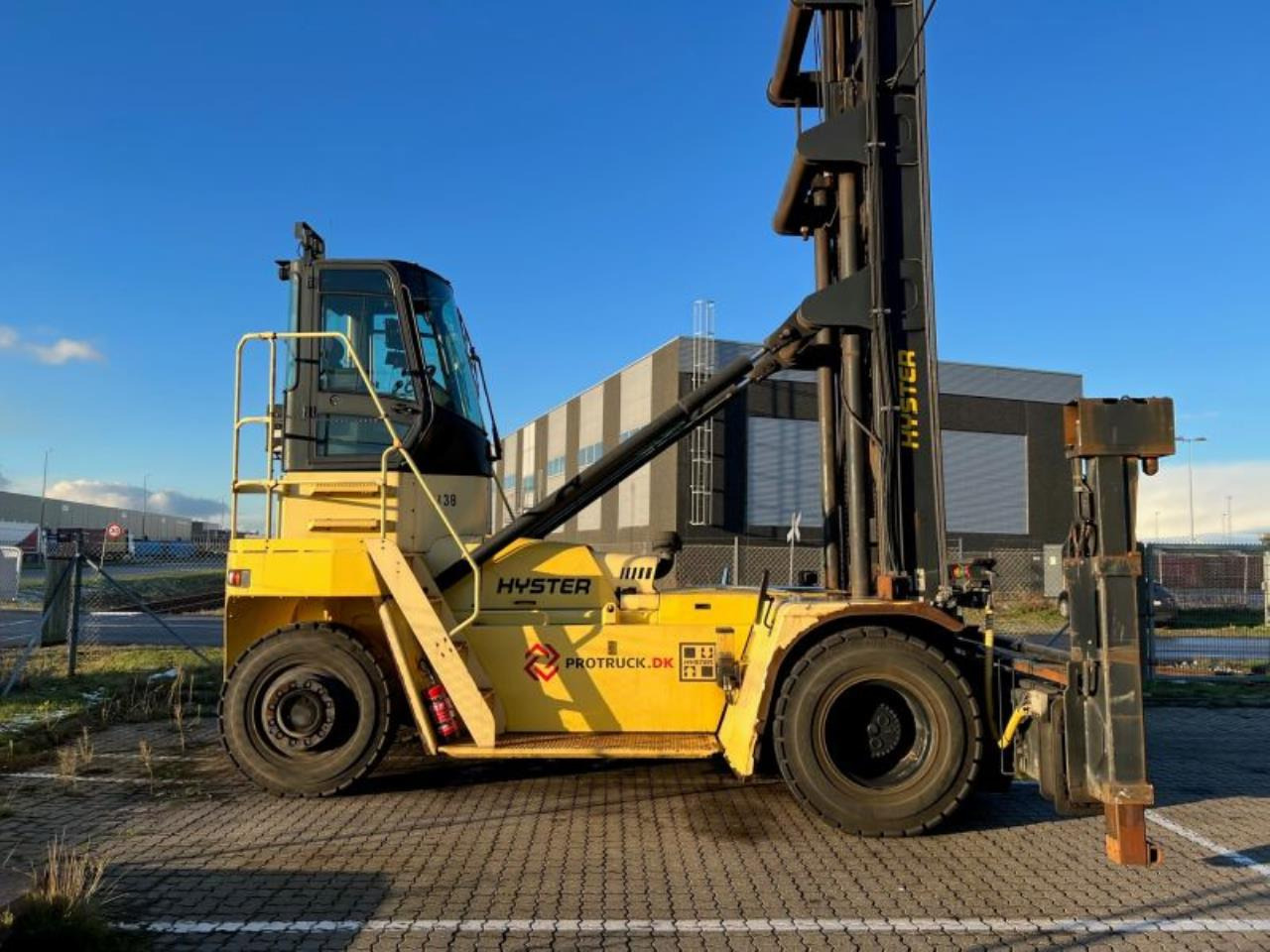 Hyster H16XM-12EC - Chariot porte-conteneur: photos 1 Hyster H16XM-12EC - Chariot porte-conteneur: photos 1