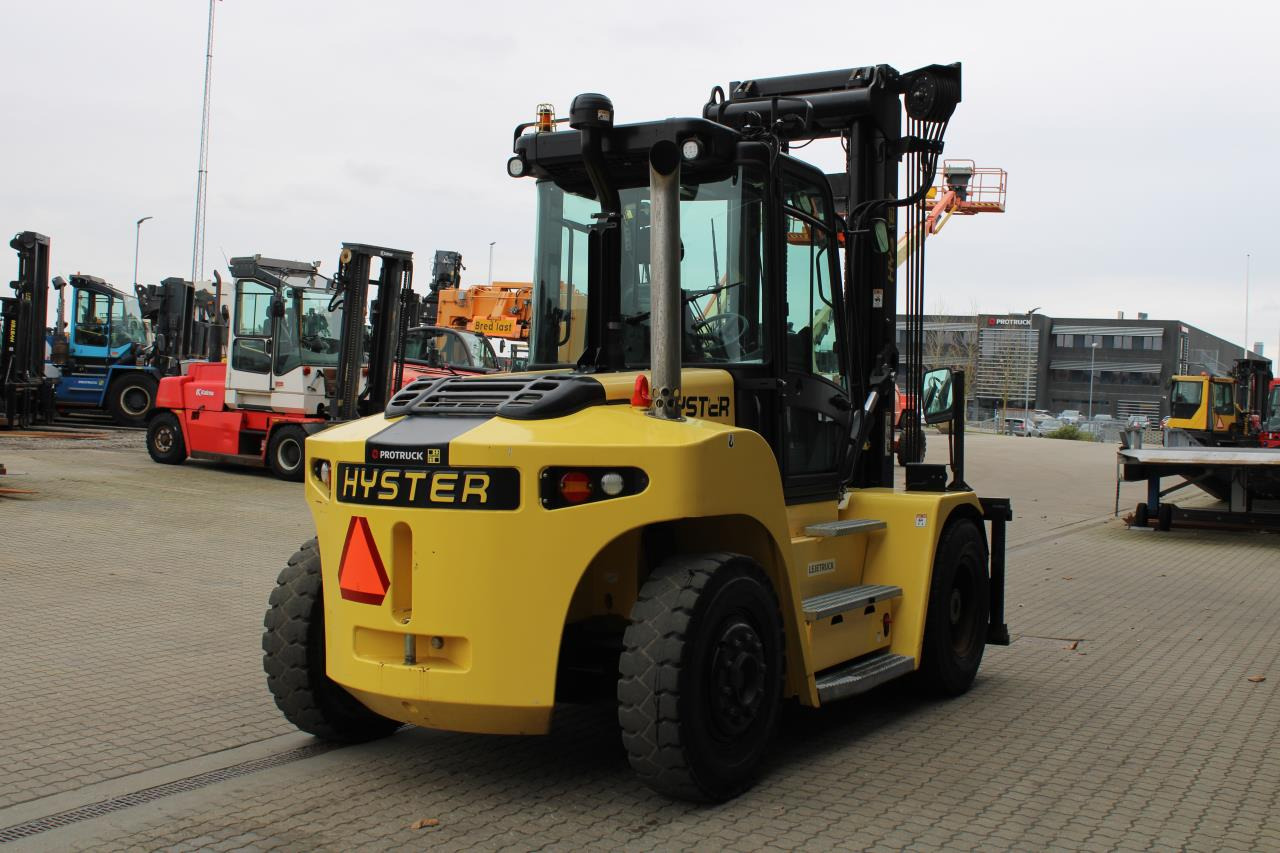 Hyster H9.00XM-6 - Chariot élévateur diesel: photos 3 Hyster H9.00XM-6 - Chariot élévateur diesel: photos 3