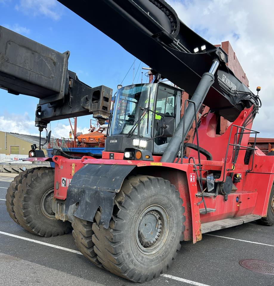 Kalmar DRG450-65S5 - Reach stacker: photos 2 Kalmar DRG450-65S5 - Reach stacker: photos 2