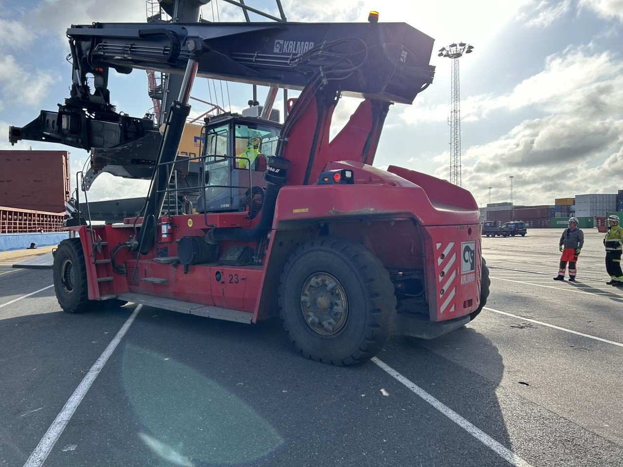 Kalmar DRG450-65S5 - Reach stacker: photos 3 Kalmar DRG450-65S5 - Reach stacker: photos 3