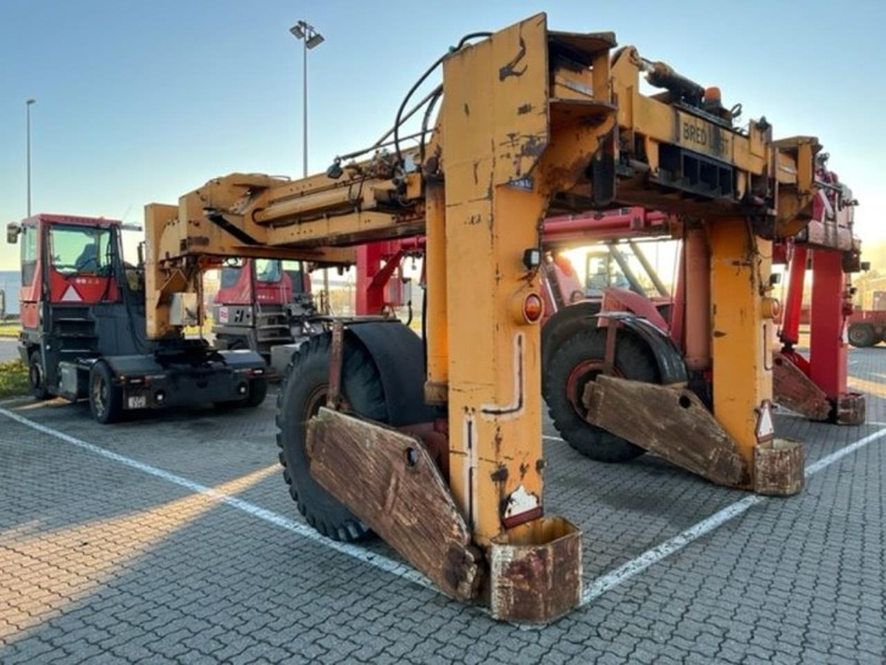 SISU 20-40” - Équipement portuaire: photos 3 SISU 20-40” - Équipement portuaire: photos 3