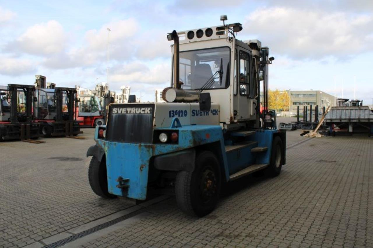 SveTruck 136120-35 - Chariot élévateur diesel: photos 3 SveTruck 136120-35 - Chariot élévateur diesel: photos 3