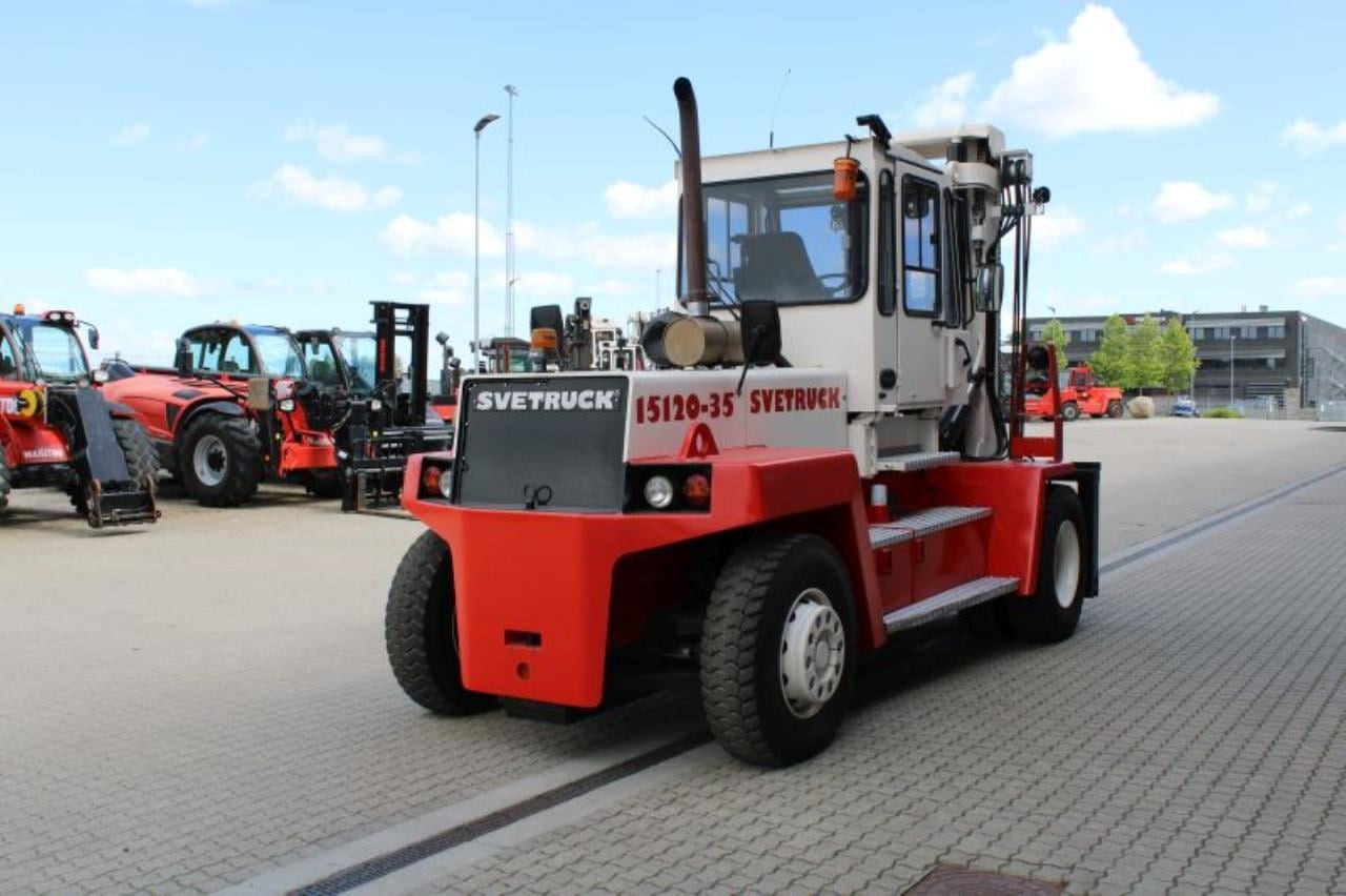 SveTruck 15120-35 - Chariot élévateur diesel: photos 3 SveTruck 15120-35 - Chariot élévateur diesel: photos 3