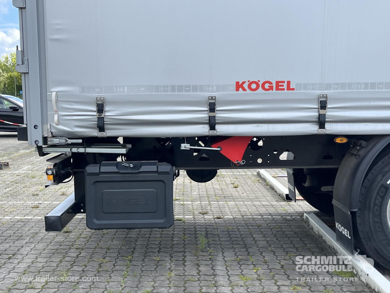 KOEGEL Auflieger Curtainsider Coil - Semi-remorque rideaux coulissants: photos 3 KOEGEL Auflieger Curtainsider Coil - Semi-remorque rideaux coulissants: photos 3