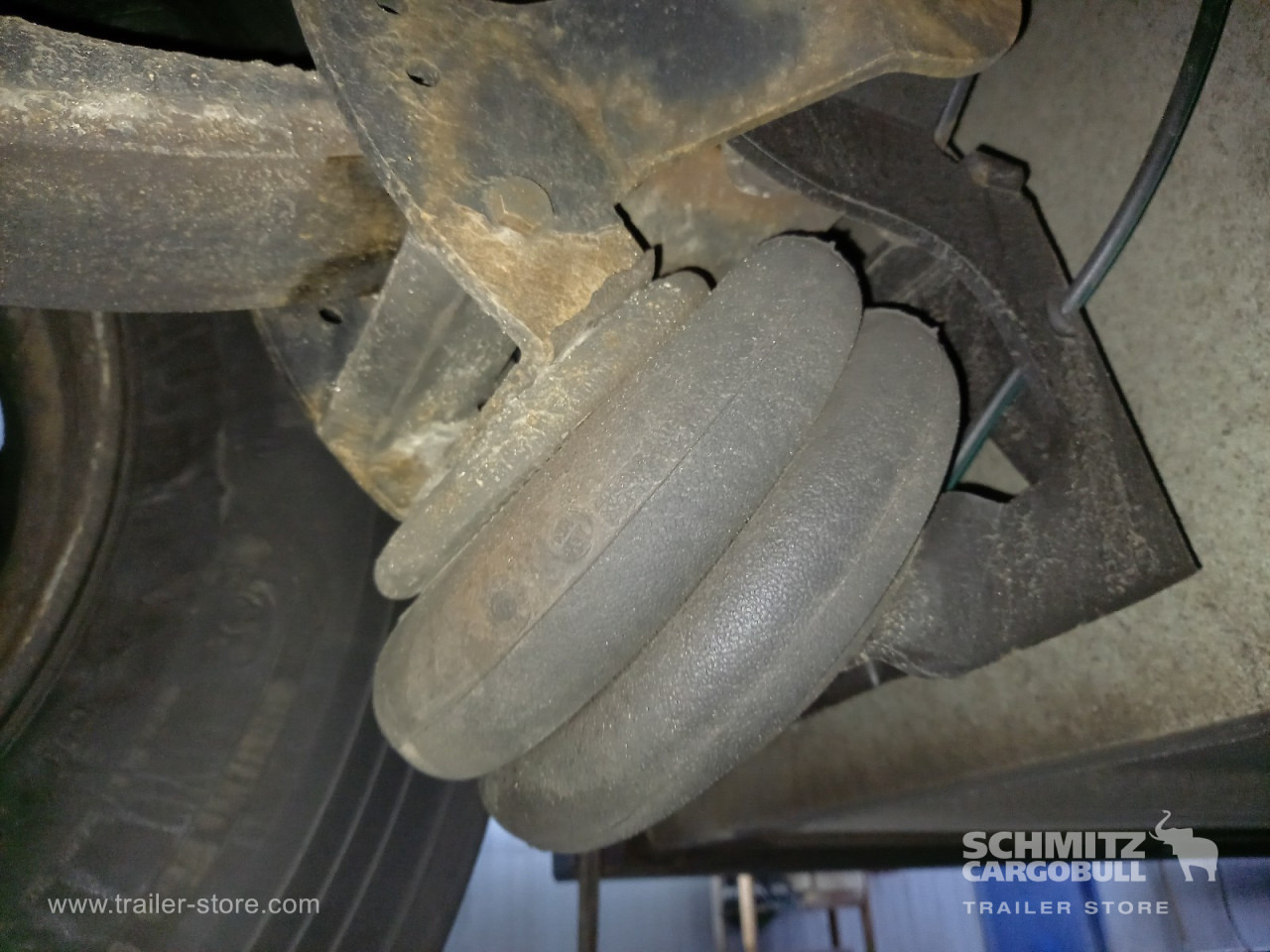 SCHMITZ Auflieger Tiefkühler Standard Double deck - Semi-remorque isothermique: photos 3 SCHMITZ Auflieger Tiefkühler Standard Double deck - Semi-remorque isothermique: photos 3