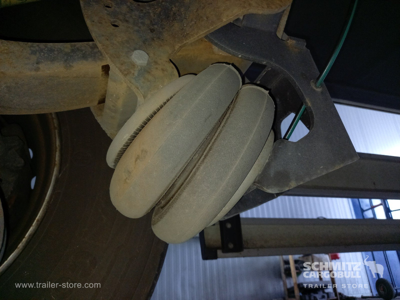 SCHMITZ Auflieger Tiefkühler Standard Double deck - Semi-remorque isothermique: photos 3 SCHMITZ Auflieger Tiefkühler Standard Double deck - Semi-remorque isothermique: photos 3