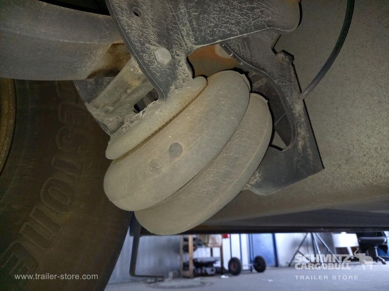 SCHMITZ Auflieger Tiefkühler Standard Double deck - Semi-remorque isothermique: photos 3 SCHMITZ Auflieger Tiefkühler Standard Double deck - Semi-remorque isothermique: photos 3