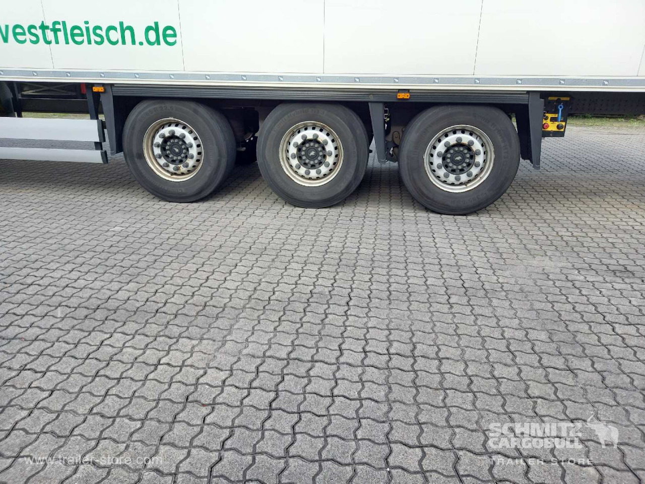 SCHMITZ Auflieger Tiefkühler Standard Double deck - Semi-remorque isothermique: photos 2 SCHMITZ Auflieger Tiefkühler Standard Double deck - Semi-remorque isothermique: photos 2