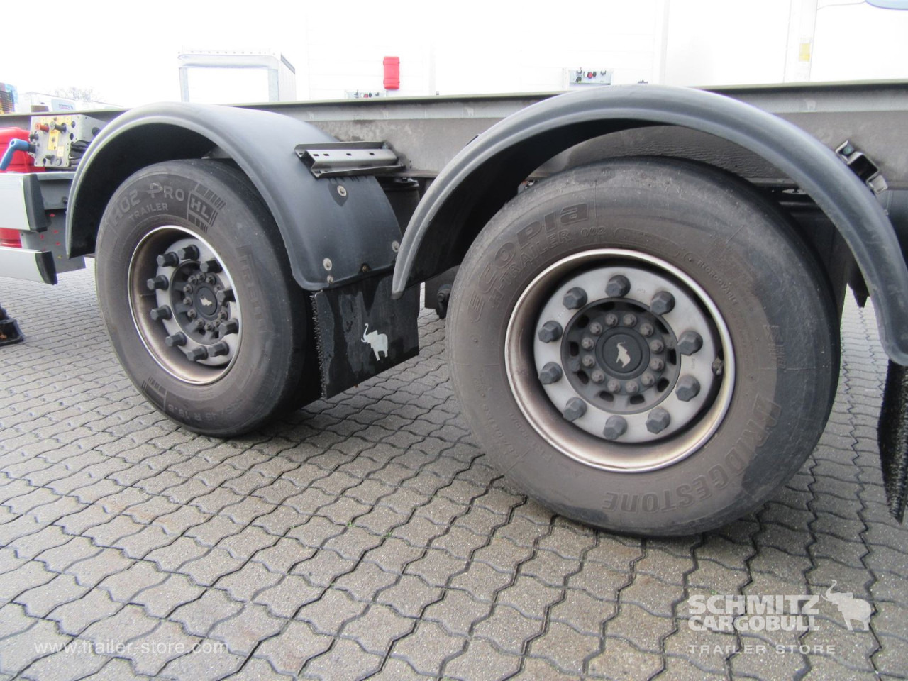 SCHMITZ Zentralachsanhänger Wechselfahrgestell - Remorque porte-conteneur/ Caisse mobile: photos 3 SCHMITZ Zentralachsanhänger Wechselfahrgestell - Remorque porte-conteneur/ Caisse mobile: photos 3