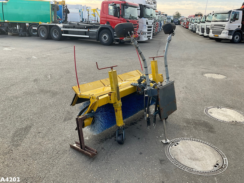 NIDO H15-150 - Accessoire: photos 3 NIDO H15-150 - Accessoire: photos 3