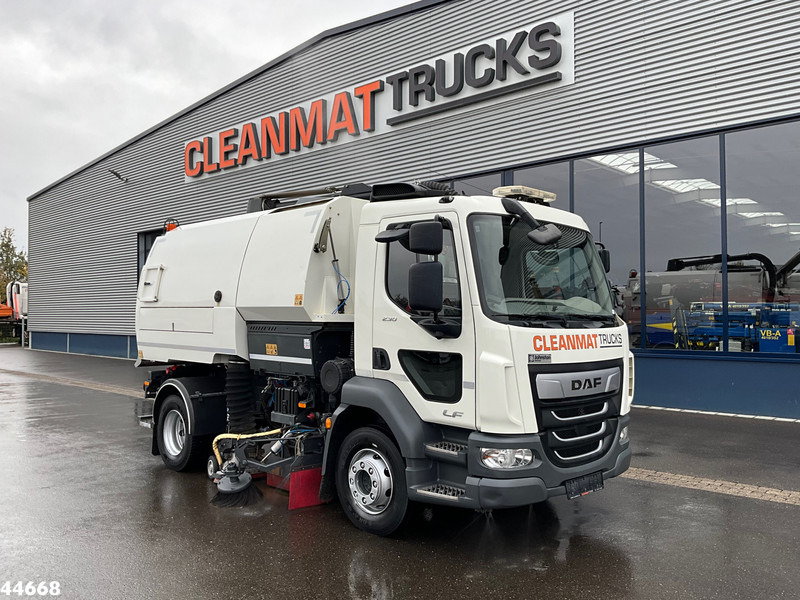 DAF FA LF 230 Euro 6 Johnston VT652 Just 87.278 km! - Balayeuse de voirie: photos 2 DAF FA LF 230 Euro 6 Johnston VT652 Just 87.278 km! - Balayeuse de voirie: photos 2