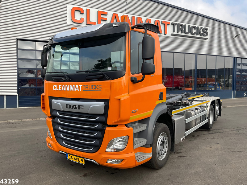 DAF FAN CF 430 VDL 21 Ton haakarmsysteem - Camion ampliroll: photos 2 DAF FAN CF 430 VDL 21 Ton haakarmsysteem - Camion ampliroll: photos 2