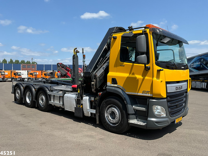 DAF FAQ СF 400 8x2 Euro 6 Hiab 24 Tonmeter laadkraan Just 147.273 km! - Camion ampliroll, Camion grue: photos 3 DAF FAQ СF 400 8x2 Euro 6 Hiab 24 Tonmeter laadkraan Just 147.273 km! - Camion ampliroll, Camion grue: photos 3