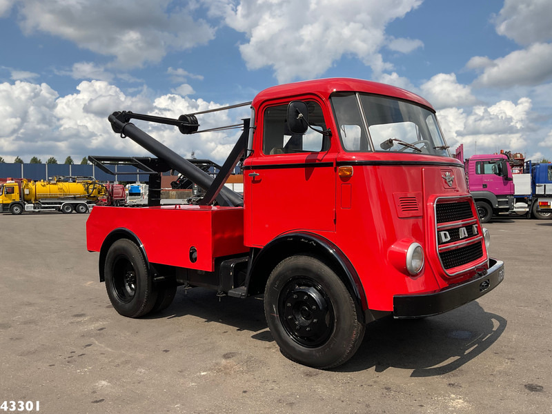 DAF T1300 ''Kikker'' Bergingswagen - Remorqueuse: photos 3 DAF T1300 ''Kikker'' Bergingswagen - Remorqueuse: photos 3